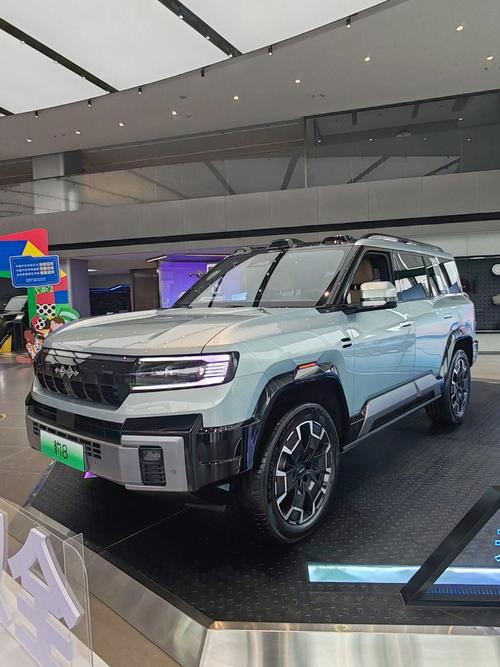 广州135比亚迪方程豹硬派越野的爆款，英菲尼迪35周年与你共成长